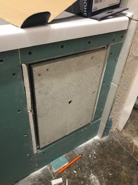 Люк под плитку Нажимной Секрет-Лайт 2 створки 1200*300 Люк под плитку Нажимной Секрет-Лайт 2 створки 1200*300